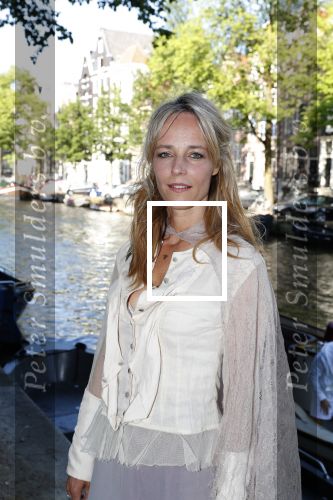 Amsterdam 29 juni 2018
Alwien Tulner met een kennis op de grachten van Amsterdam.