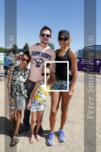 Amsterdam 1 juli 2018
Amara Onwuka met man en kinderen bvij de Edwin Evers Run.