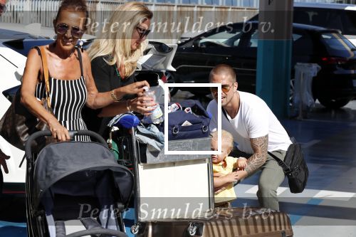 Marbella 26 juli 2018
Andre Hazes en zijn vriendin Monique en zoontje Dre vieren vakantie met Monique haar ouders in een villa van vrienden