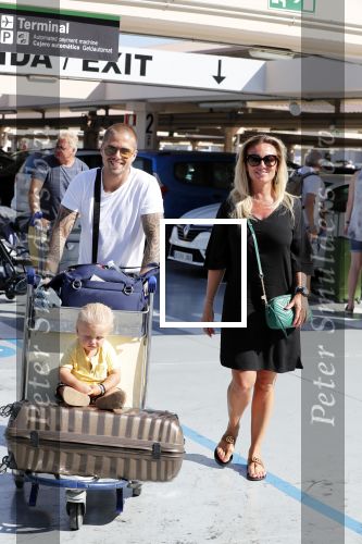 Marbella 26 juli 2018
Andre Hazes en zijn vriendin Monique en zoontje Dre vieren vakantie met Monique haar ouders in een villa van vrienden