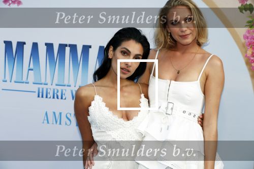 Amsterdam 17 juli 2018
Premiere Mamma mia in Tuschinski. Anna Nooshin met Jessie Jazz Vuijk