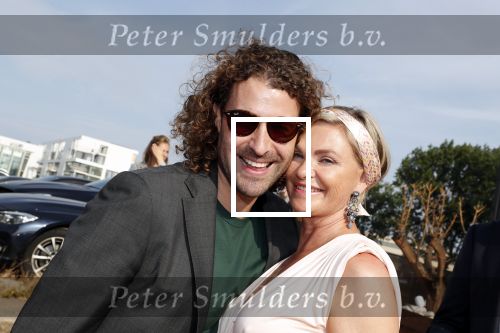 Amsterdam 6 juli 2018
Gordon viert zijn 50e verjaardag bij de Harbour Club en gaat daarna varen met de roze MS de Jordaan. Auke Genemans