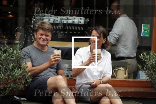 Amsterdam 22 juli 2018
Beau v Erven Dorens en zijn vrouw Selly drinken koffietje op de utrechtsestraat.