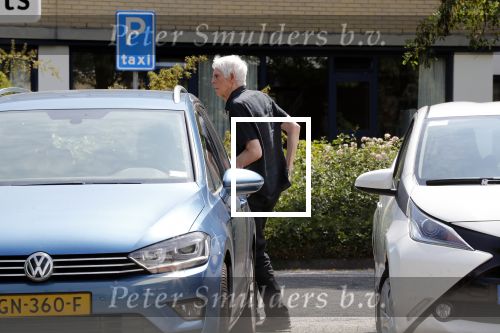 Maarssen Blaricum 7 juli 2018
Berend Boudewijn gaat wandelen bij de Maarsenveense Plassen en daarna rijdt hij naar het Ter Gooi ziekenhuis waar hij zijn vrouw Martine Bijl ophaalt. Daarna gaan ze lunchen bij restaurant de Goede Gooijer.