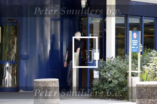 Maarssen Blaricum 7 juli 2018
Berend Boudewijn gaat wandelen bij de Maarsenveense Plassen en daarna rijdt hij naar het Ter Gooi ziekenhuis waar hij zijn vrouw Martine Bijl ophaalt. Daarna gaan ze lunchen bij restaurant de Goede Gooijer.