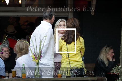 Amsterdam 13 juli 2018
Bridget Maasland en Leon de Ruiter op terras met Carolien de Bruijn en Erik de Vogel