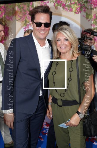 Amsterdam 17 juli 2018
Premiere Mamma mia in Tuschinski. Carla Sluyter met een kennis