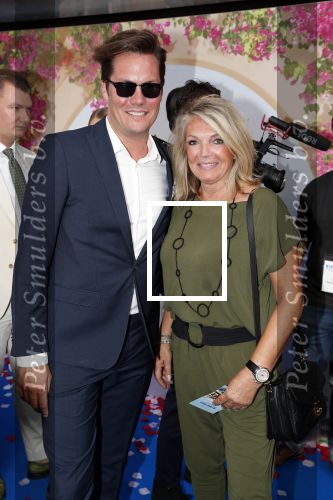 Amsterdam 17 juli 2018
Premiere Mamma mia in Tuschinski. Carla Sluyter met een kennis