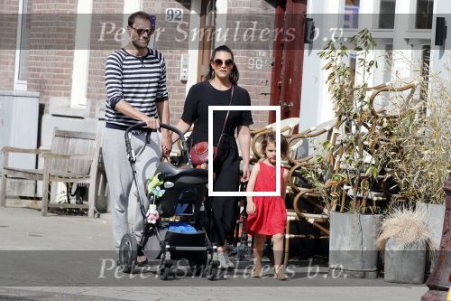 Amsterdam 14 juli 2018
Caro Emerald met haar vriend en kinderen