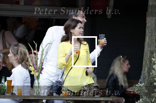 Amsterdam 13 juli 2018
Carolien de Bruijn en Erik de Vogel op een terras.