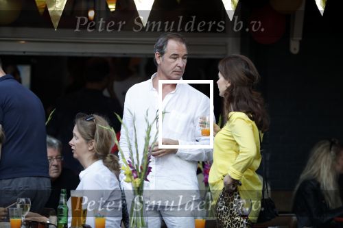Amsterdam 13 juli 2018
Carolien de Bruijn en Erik de Vogel op een terras.