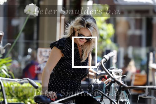 amsterdam 28 juni 2018
Chantal Janzen doet boodschappen op de cornelis schuytstraat.