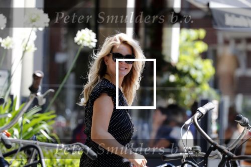 amsterdam 28 juni 2018
Chantal Janzen doet boodschappen op de cornelis schuytstraat.