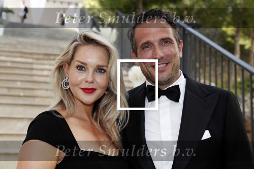 Mallorca 29 juni 2018
Iris van den Ende (1989) en Vincent Biekman (1981) zijn zaterdag 30 juni 2018 â€™sÂ middags in het huwelijk getreden, in aanwezigheid van familie en vrienden. Ze werden getrouwd door Dennis, de neef van Vincent Biekman.  
Iris en Vincent zijn twee weken geleden, op 16 juni 2018, in Amsterdam voor de wet getrouwd. 
De getuigen van Iris waren vriendin Madeline en haar broer Vincent. Voor Vincent getuigden zijn twee oudste vrienden Eli en Jermaine. 
De bruidsjurk van Iris werd ontworpen door Armani PrivÃ©. Joop en Janine v d Ende waren natuurlijk aanwezig op deze prachtige dag. Chantal Janzen met haar man Marco Geeratz