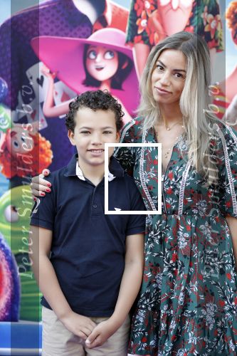 Amsterdam 15 juli 2018
De feestelijke Nederlandse premiÃ¨re van 
HOTEL TRANSSYLVANIÃ‹ 3 in PathÃ© Arena te Amsterdam. De Nederlandse stemacteurs Charly Luske, Fernando Halman, Ferry Doedens, Ilse Warringa, Tony Neef zijn aanwezig . Christie Bokma kwam met haar zoon