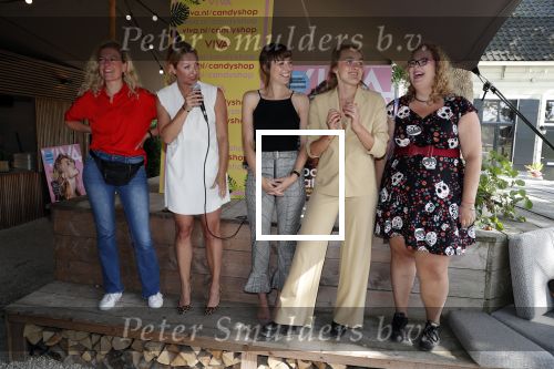 Amsterdam 10 juli 2018
Presentatie seksspeeltjes Viva met Debby Gerritsen en fajah Lourens ,
