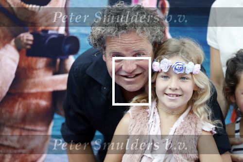 Amsterdam 15 juli 2018
De feestelijke Nederlandse premiÃ¨re van 
HOTEL TRANSSYLVANIÃ‹ 3 in PathÃ© Arena te Amsterdam. De Nederlandse stemacteurs Charly Luske, Fernando Halman, Ferry Doedens, Ilse Warringa, Tony Neef zijn aanwezig . Dirk Zeelenberg met vrouw Suus en dochter