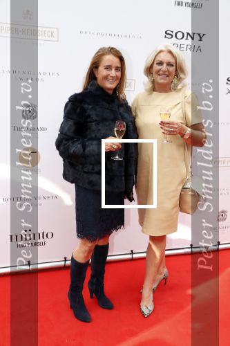 Amsterdam 10 juli 2018
Uitreiking leading ladies awards in hotel the Grand. Dounia Rijkschroeff  met een vriendin