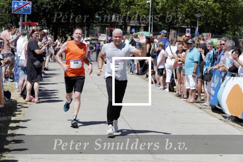 Amsterdam 1 juli 2018
Edwin Evers Run bij het science park met vele bners. Dries Roelvink