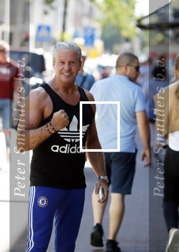 Amsterdam 2 juli 2018
Dries Roelvink op de pc hooftstraat.