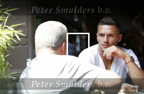 Amsterdam 24 juli 2018
Dusan tadic ( speler ajax) op terras bij v Dam.