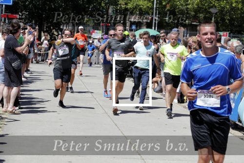 Amsterdam 1 juli 2018
Edwin Evers Run bij het science park met vele bners.