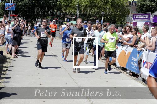Amsterdam 1 juli 2018
Edwin Evers Run bij het science park met vele bners.
