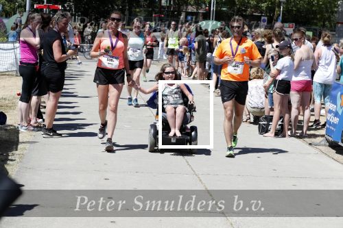 Amsterdam 1 juli 2018
Edwin Evers Run bij het science park met vele bners.
