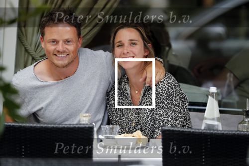 Amsterdam 18 juli 2018
Ellen Hoog met haar man Kelvin de Lang op terras.