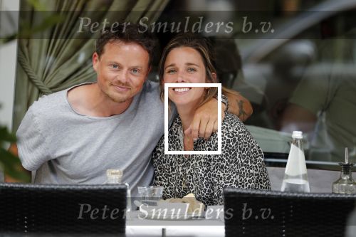 Amsterdam 18 juli 2018
Ellen Hoog met haar man Kelvin de Lang op terras.