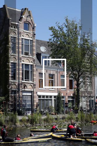 Amsterdam 1 juli 2018
Femke Halsema doet boodschappen en wandelt met haar hond.