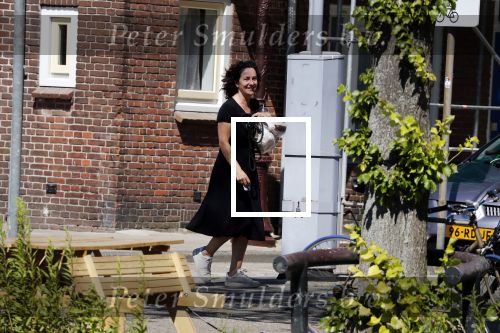 Amsterdam 1 juli 2018
Femke Halsema doet boodschappen en wandelt met haar hond.