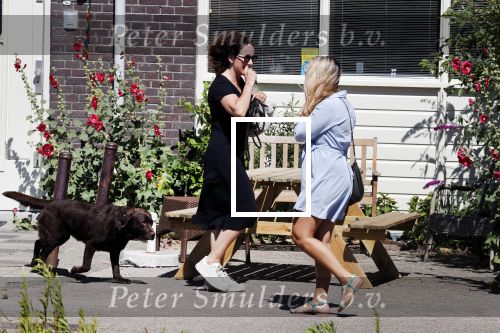 Amsterdam 1 juli 2018
Femke Halsema doet boodschappen en wandelt met haar hond.