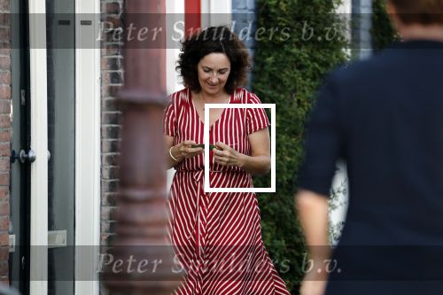 Amsterdam 28 juni 2018
Femke Halsema krijgt bloemen omdat ze de nieuwe burgemeester van Amsterdam wordt.