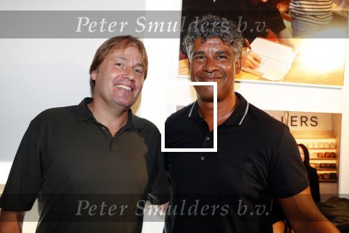 Amsterdam 7 juli 2018
Boekpresentatie Sjaak Swart bij Scheltema. Robbie Witschge Frank Rijkaard Frank de Boer en Johnny Heitinga