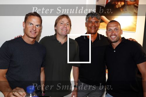 Amsterdam 7 juli 2018
Boekpresentatie Sjaak Swart bij Scheltema. Robbie Witschge Frank Rijkaard Frank de Boer en Johnny Heitinga