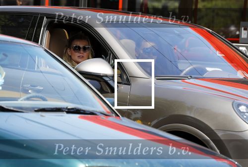 Amsterdam 6 juni 2018
Gigi Ravelli met haar man Roger Hodenius in hun porsche