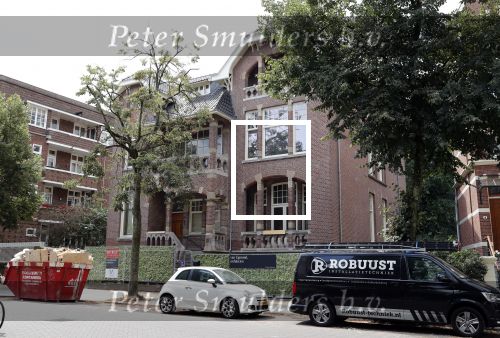 Amsterdam18 juli 2018
Nieuwe huis Roger Hodenius en Gigi Ravelli aan het vondelpark.