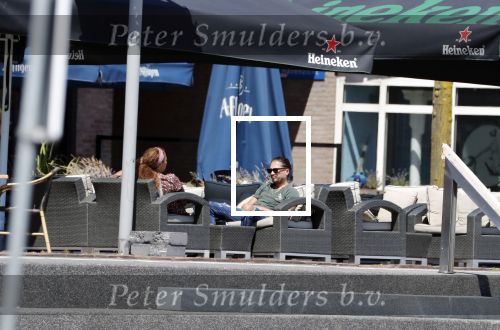 Almere 3 juli 2018
Glennis Grace met haar nieuwe vriend Levy Simon op terras.