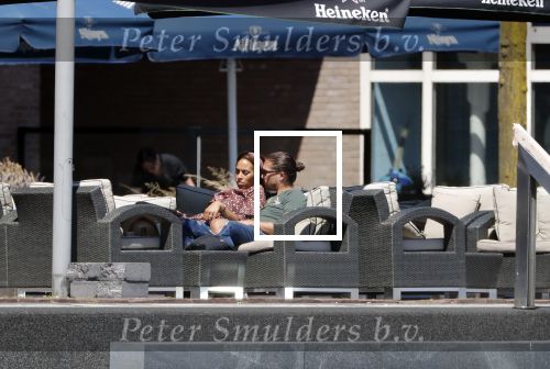 Almere 3 juli 2018
Glennis Grace met haar nieuwe vriend Levy Simon op terras.