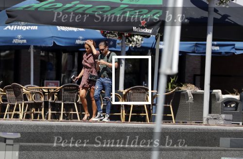 Almere 3 juli 2018
Glennis Grace met haar nieuwe vriend Levy Simon op terras.
