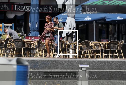 Almere 3 juli 2018
Glennis Grace met haar nieuwe vriend Levy Simon op terras.