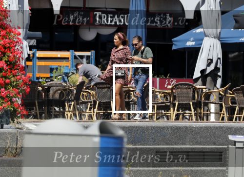 Almere 3 juli 2018
Glennis Grace met haar nieuwe vriend Levy Simon op terras.
