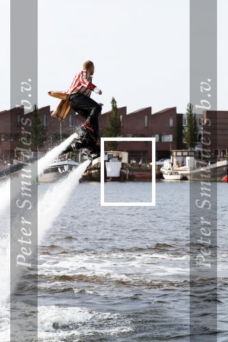 Amsterdam 6 juli 2018
Gordon viert zijn 50e verjaardag bij de Harbour Club en gaat daarna varen met de roze MS de Jordaan.