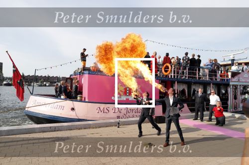 Amsterdam 6 juli 2018
Gordon viert zijn 50e verjaardag bij de Harbour Club en gaat daarna varen met de roze MS de Jordaan.