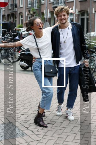 Amsterdam 13 juli 2018
Holly Brood en Soy Kroon op vespa scooter