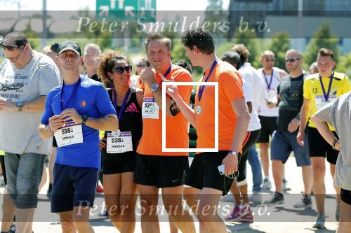 Amsterdam 1 juli 2018
Minister Hugo de Jong doet met de Edwin Evers Run mee. Zijn vrouw Mireille loopt ook mee.