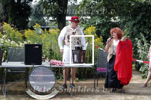 Hem 22 juli 2018
Veiling kleding en inboedel van Imca Marina . Imca gaat verhuizen en heeft daar niet voldoende ruimte.