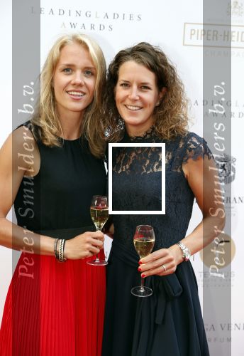 Amsterdam 10 juli 2018
Uitreiking leading ladies awards in hotel the Grand. Ireen Wust met partner Letitia de Jong
