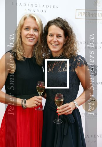 Amsterdam 10 juli 2018
Uitreiking leading ladies awards in hotel the Grand. Ireen Wust met partner Letitia de Jong